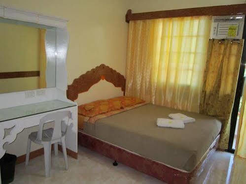Golden Stallion Suites Cagayan de Oro Kültér fotó