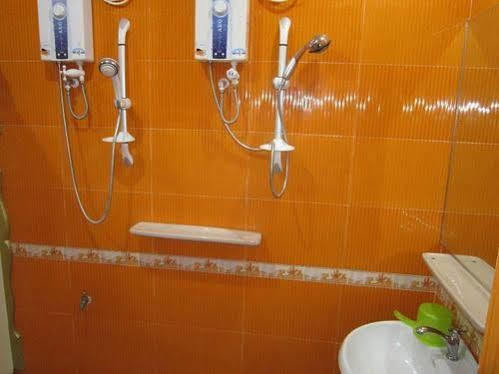 Golden Stallion Suites Cagayan de Oro Kültér fotó