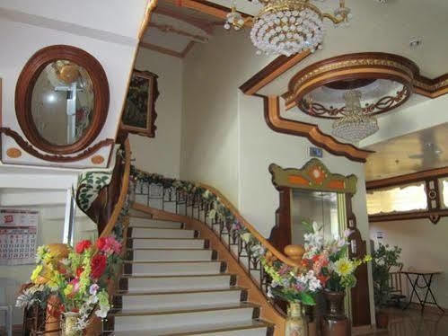 Golden Stallion Suites Cagayan de Oro Kültér fotó