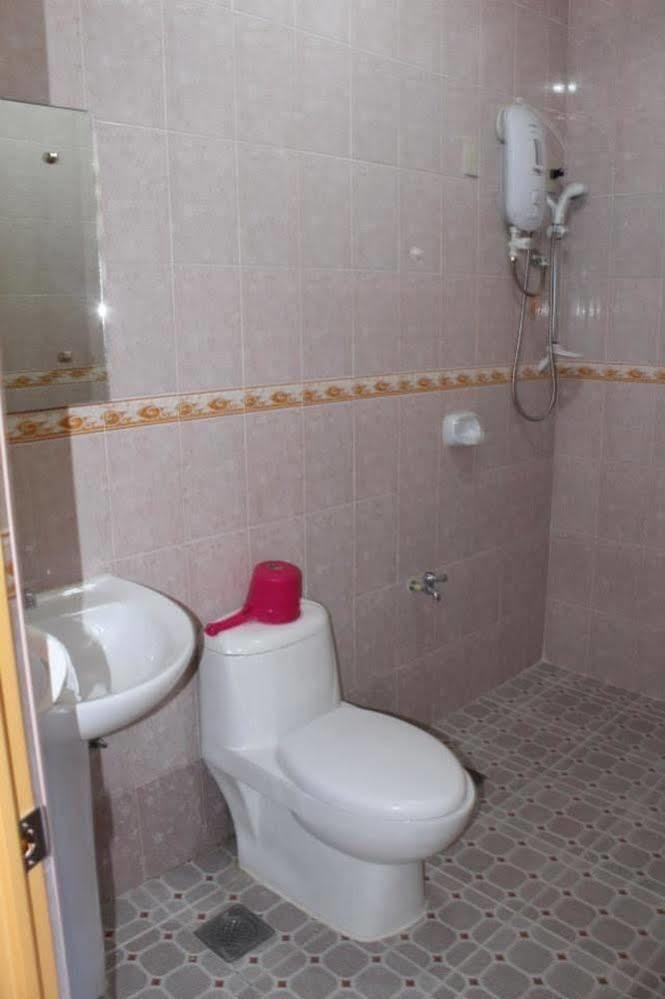 Golden Stallion Suites Cagayan de Oro Kültér fotó